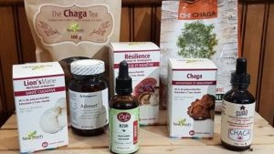 Plusieurs formats de champignons médicinaux dans leurs emballages en magasin
